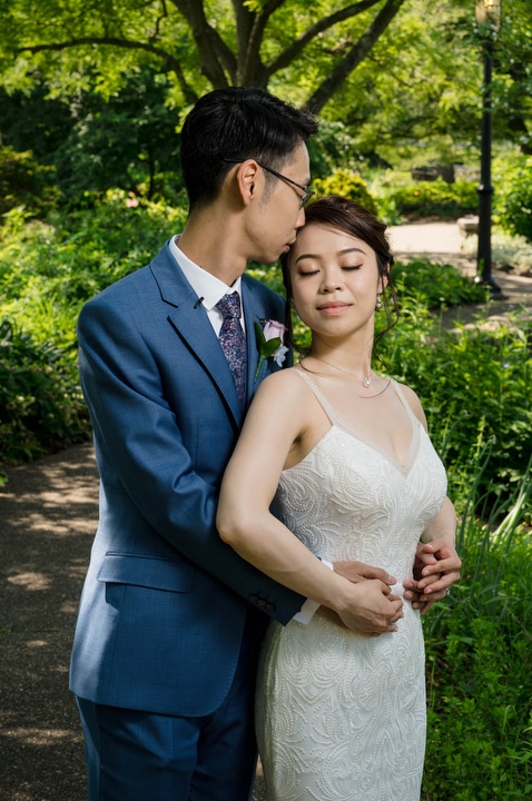 Portrait of a bride and groom during their Phipps outdoor wedding.